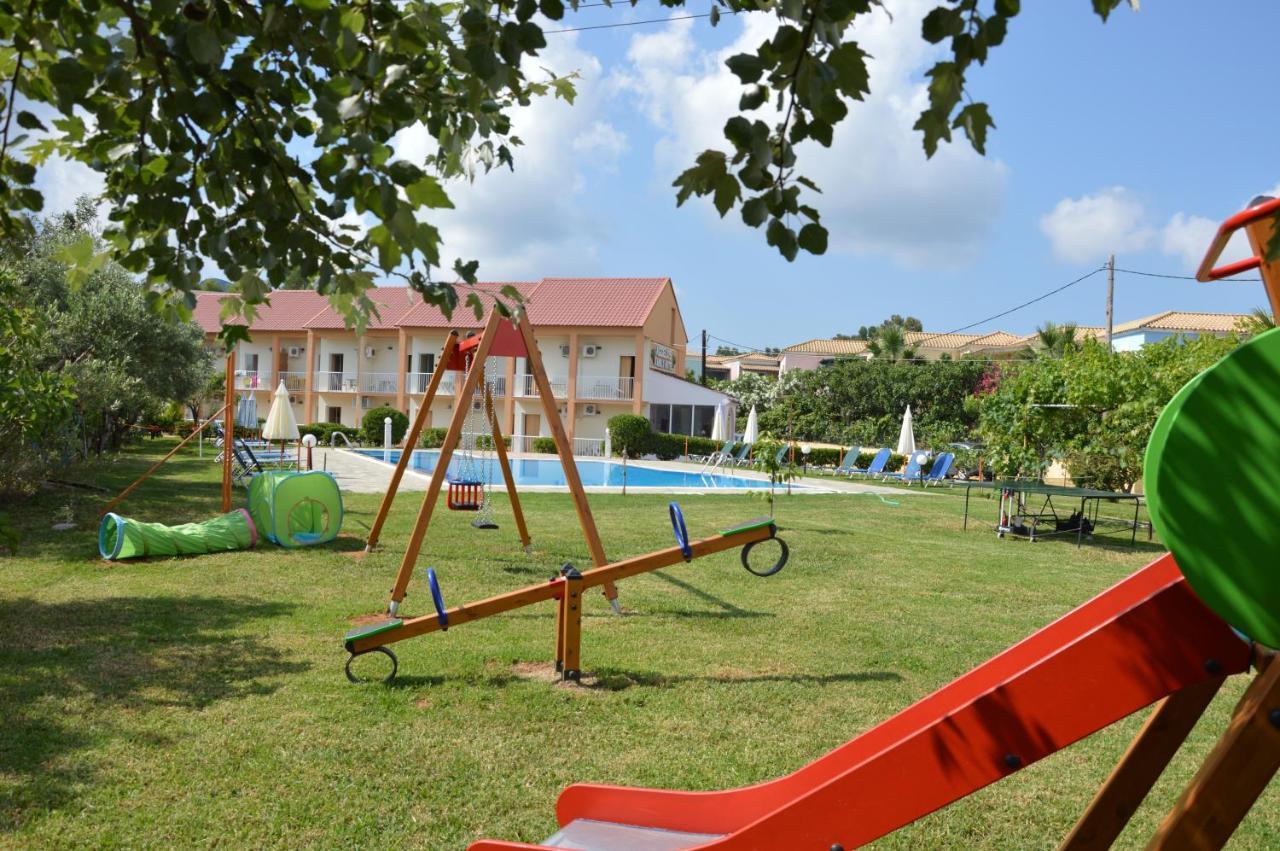 Aggelos Family Hotel Moraḯtika Ngoại thất bức ảnh