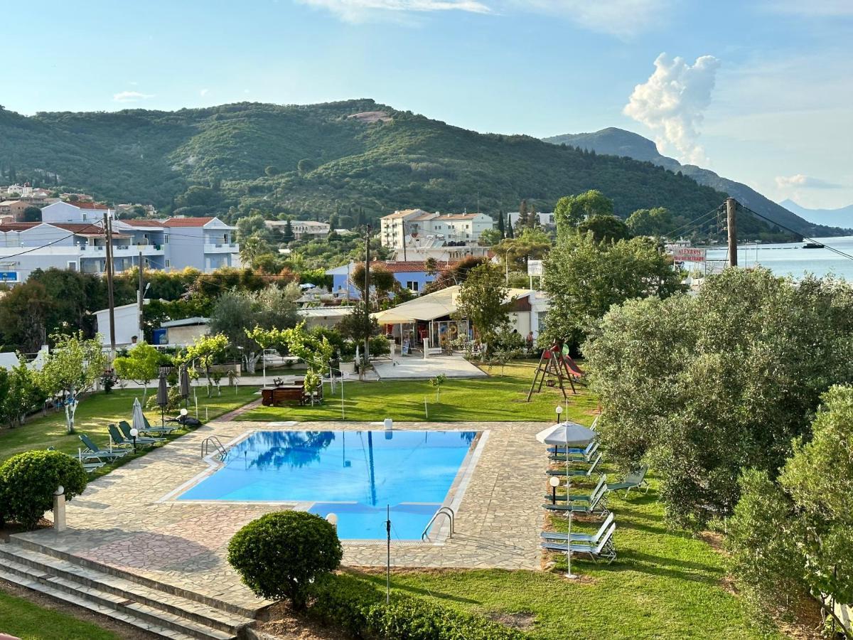 Aggelos Family Hotel Moraḯtika Ngoại thất bức ảnh