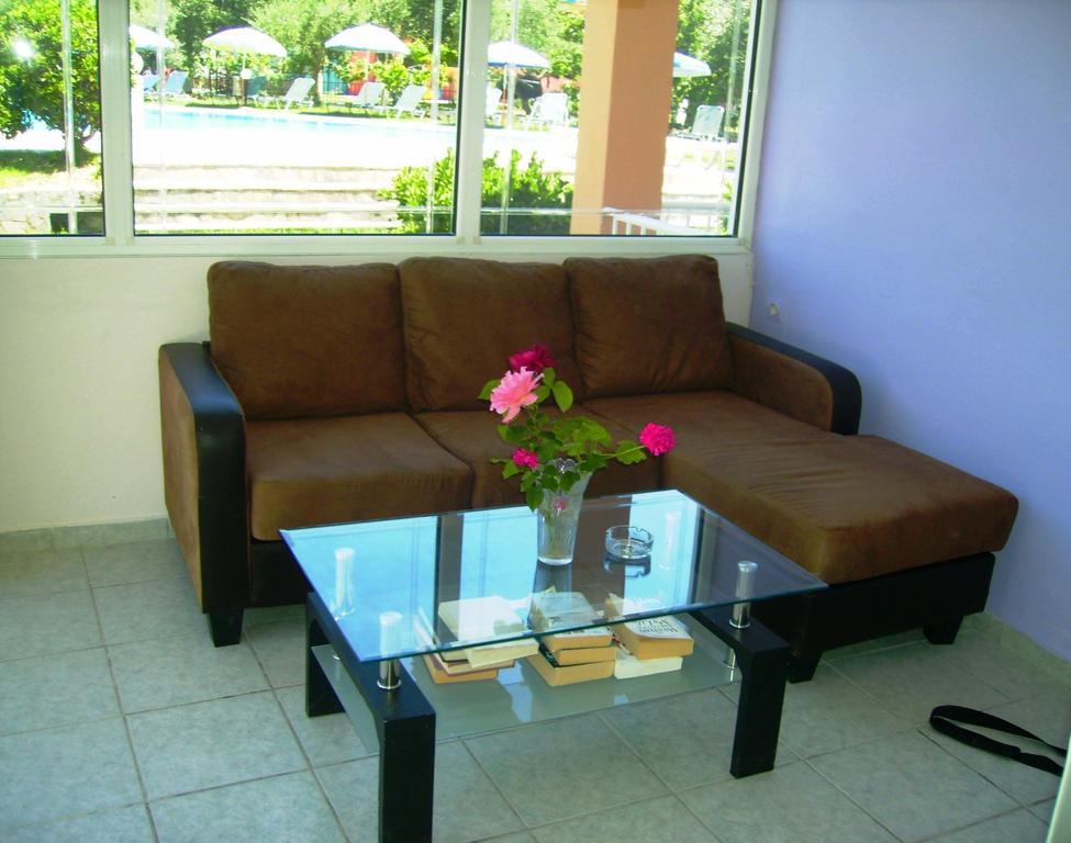 Aggelos Family Hotel Moraḯtika Ngoại thất bức ảnh