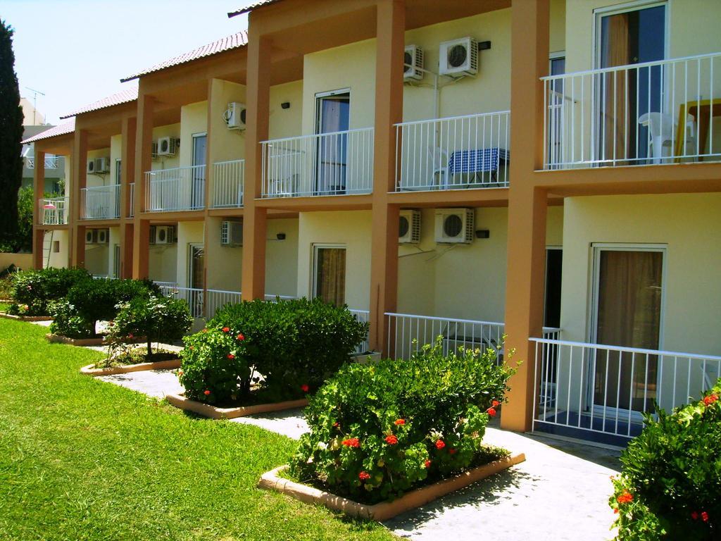 Aggelos Family Hotel Moraḯtika Ngoại thất bức ảnh