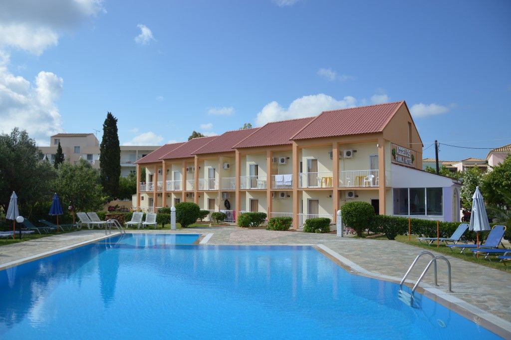 Aggelos Family Hotel Moraḯtika Ngoại thất bức ảnh